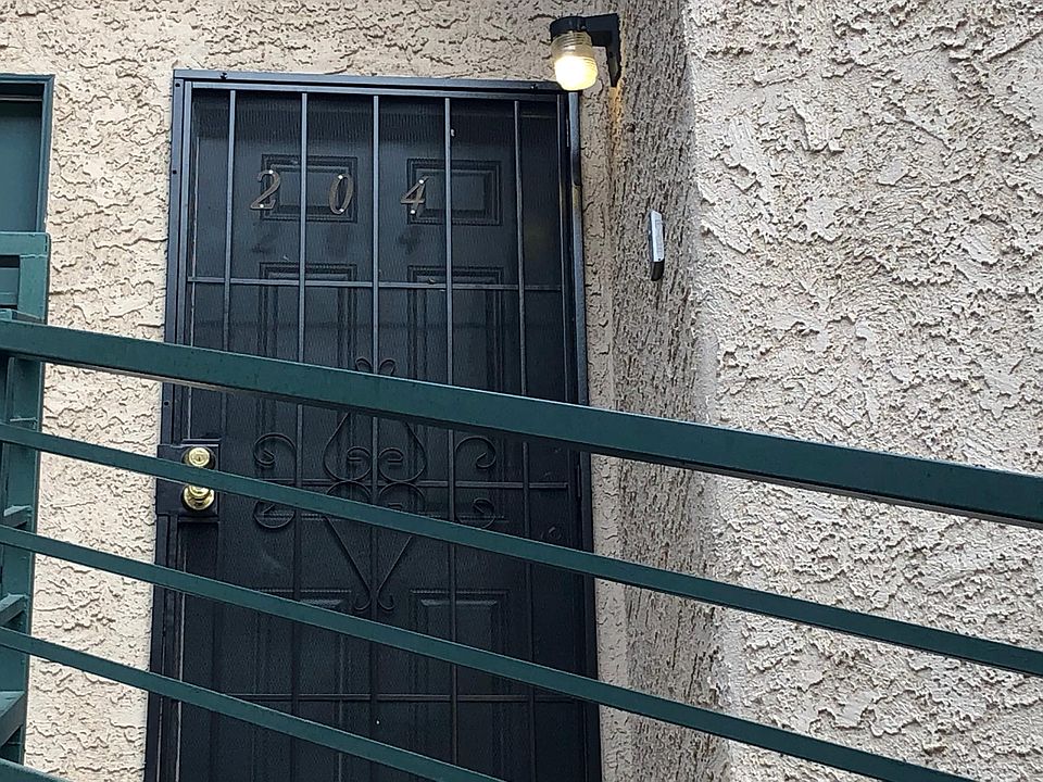 1st image of 500 Elm Dr Unit 204