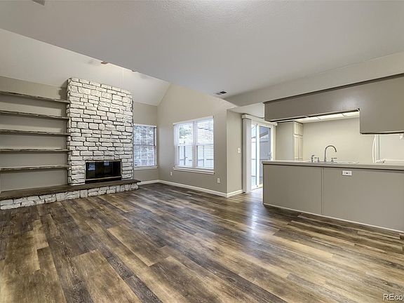 5th image of 2181 S Victor Street #E