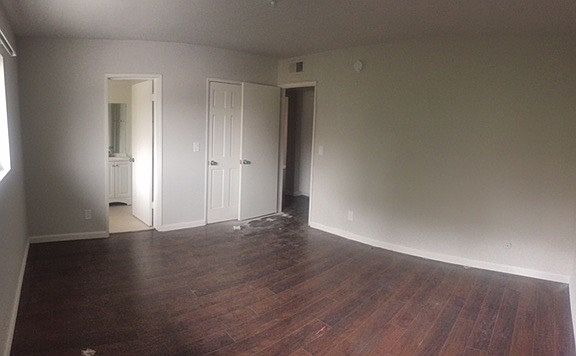 3rd image of 5138 Zelzah Ave APT 203