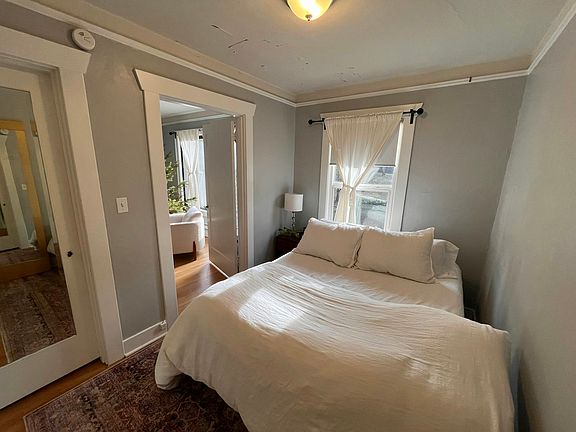 3rd image of 532 Belmont Ave E #307