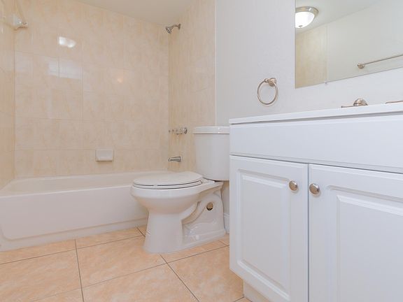 3rd image of 5060 SW 64th Ave APT 210