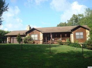 2520 Amanda Ln, Sevierville, TN 37876