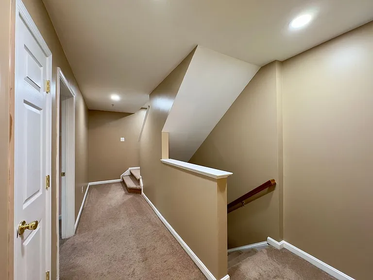 130 Mohegan Dr #B — Photo 19