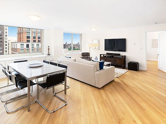 2nd image of 30 W 63rd St APT 31AB