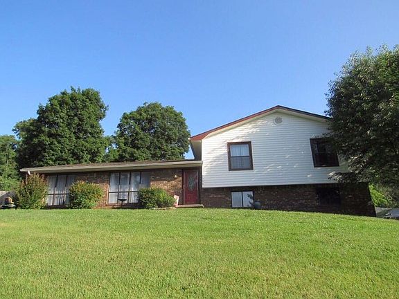 3rd image of 3316 Landmark Dr