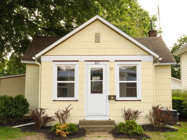 207 E Park St, Morrison, IL 61270