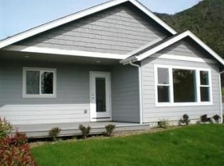 1438 Quail Xing, Grants Pass, OR 97526