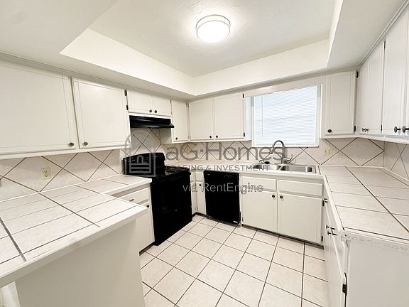 5th image of 909 Cherrywood Ln