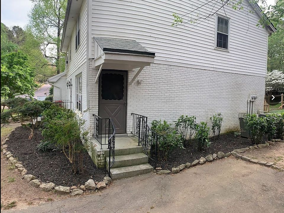 PRIVATE ENTRY TO YOUR HOME