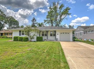 123 S Redwood Ln, Decatur, IL 62522