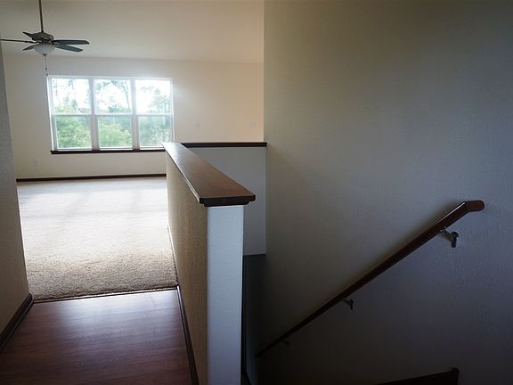 3rd image of 212 W Haven Dr