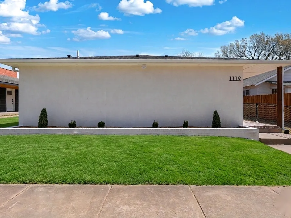 1119 S Rockford Ave #4