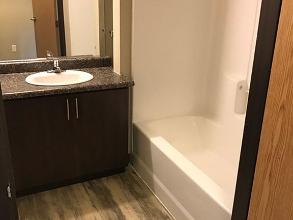 4th image of 9700 NE Everett Ct #2-201W