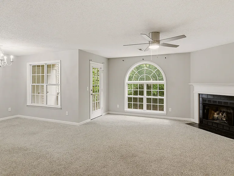 123 Ivy Glen Ct — Photo 12