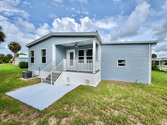 5th image of 5715 Camelford Dr #528