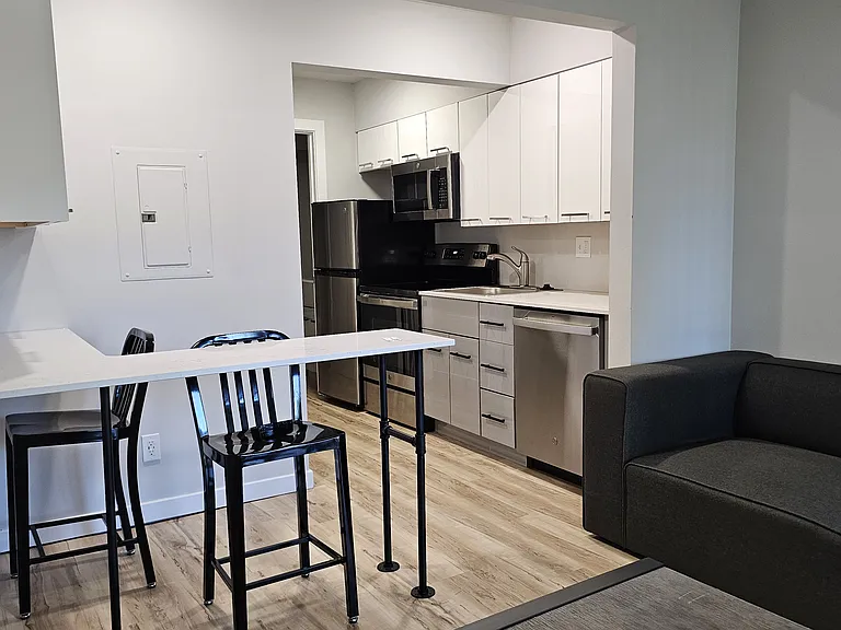 306 E White St #104 — Photo 7