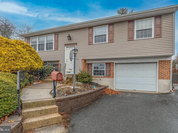 201 Fairmount Ave, Blackwood, NJ 08012