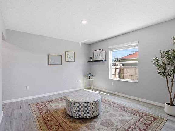 5th image of 2581 SW Westfield Street