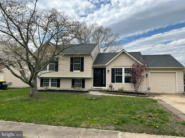 87 E Violette Dr, New Castle, DE 19720