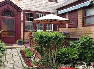 198 Coggeshall Ave UNIT B, Newport, RI 02840