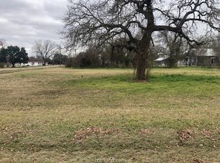 0 E Kezee St, Calvert, TX 77837