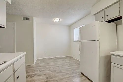 3rd image of 1405 Clearfield Dr #111