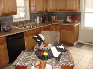 1 Cathys Way, Oxford, MA 01540