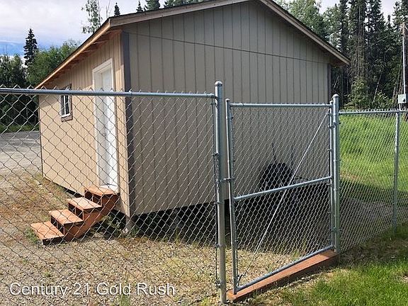 4th image of 1518 Birch Hollow Ct