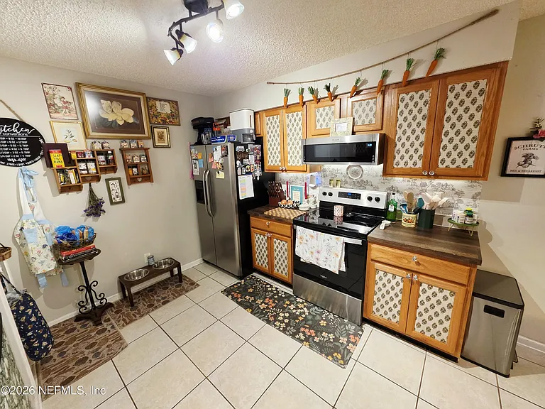 5671 Ellis Trace Dr — Photo 10