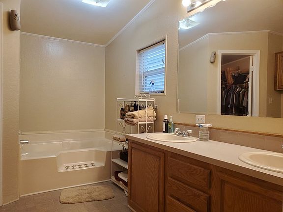 2nd image of 8478 Evergreen Ln