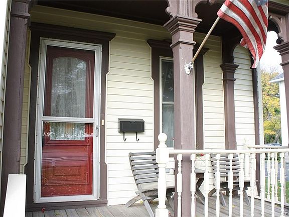 4th image of 238 West Ave