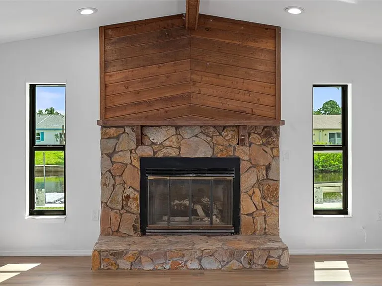 9910 Island Harbor Dr #A — Photo 19