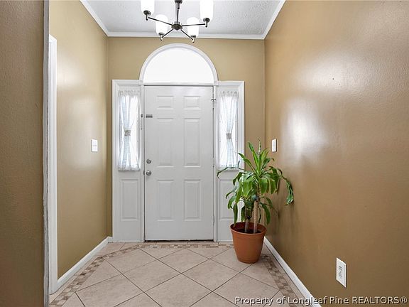 5th image of 204 Independence Dr