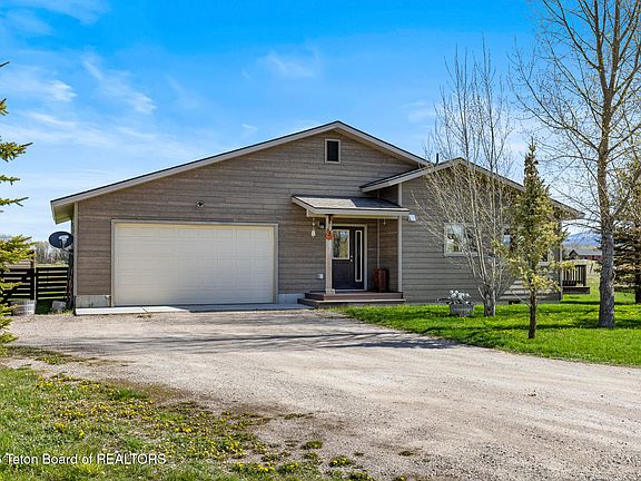 2nd image of 5899 Boyer Dr