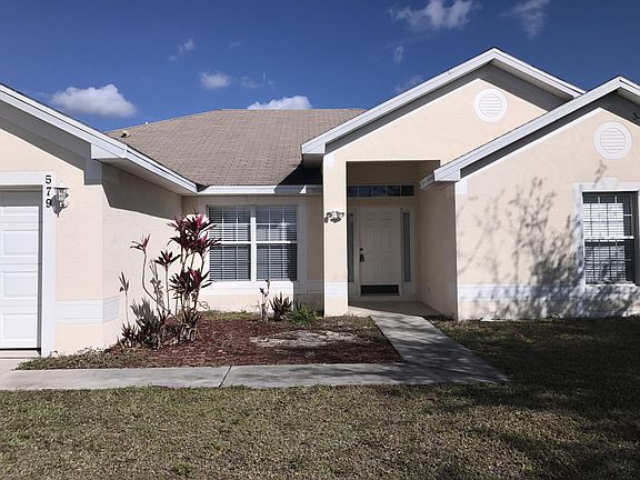 5th image of 579 SW Nautical Avenue