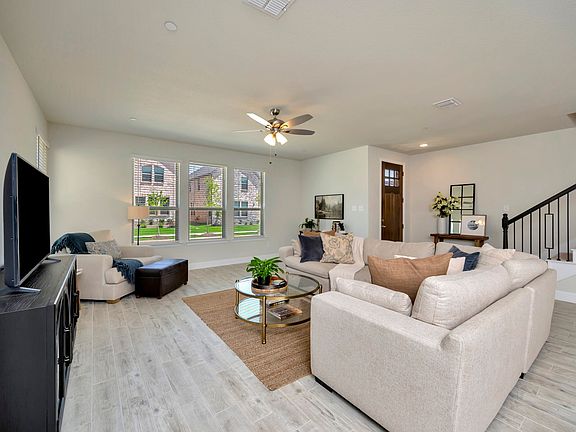 3rd image of 3048 Tall Pine Ln