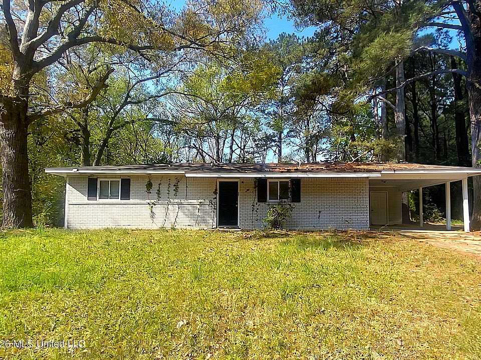 1st image of 3129 Lakewood Dr