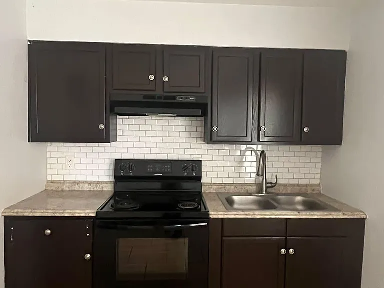 1636 W Garfield St #11 — Photo 4