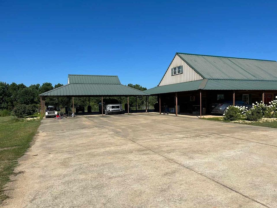 2nd image of 855 Mills Rd