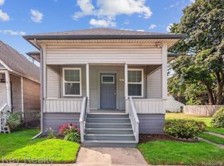 54 Oak St, River Rouge, MI 48218