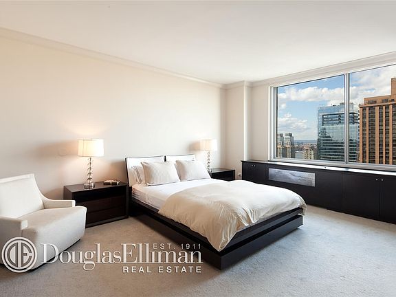 3rd image of 111 W 67th St APT 39D