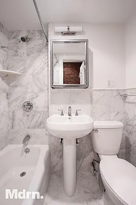 Rented by Mdrn Residential | media 6