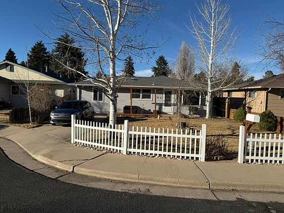 5th image of 317 Crescent Dr
