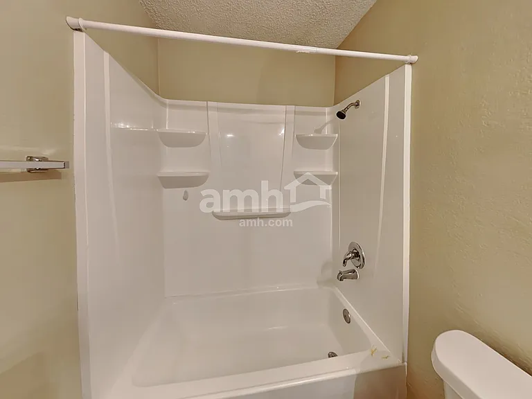 105 S Winding Oaks Dr — Photo 14