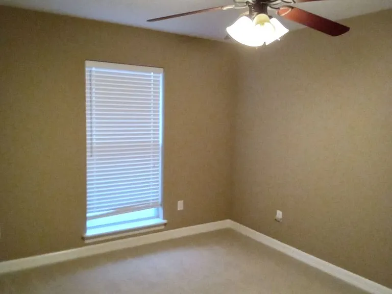 210 Captain Hm Shreve Blvd — Photo 6