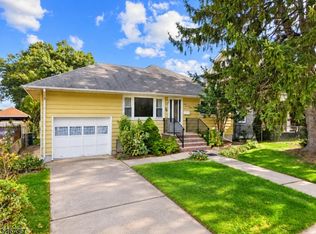 301 Valley Rd, Clifton City, NJ 07013