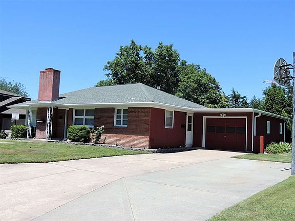 2nd image of 1761 Berglund Dr