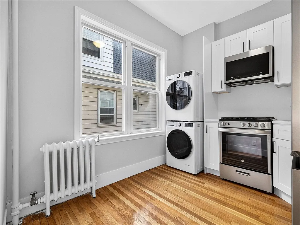 1 bed, 1.0 bath, 450 sqft, $2,650 — Photo 2