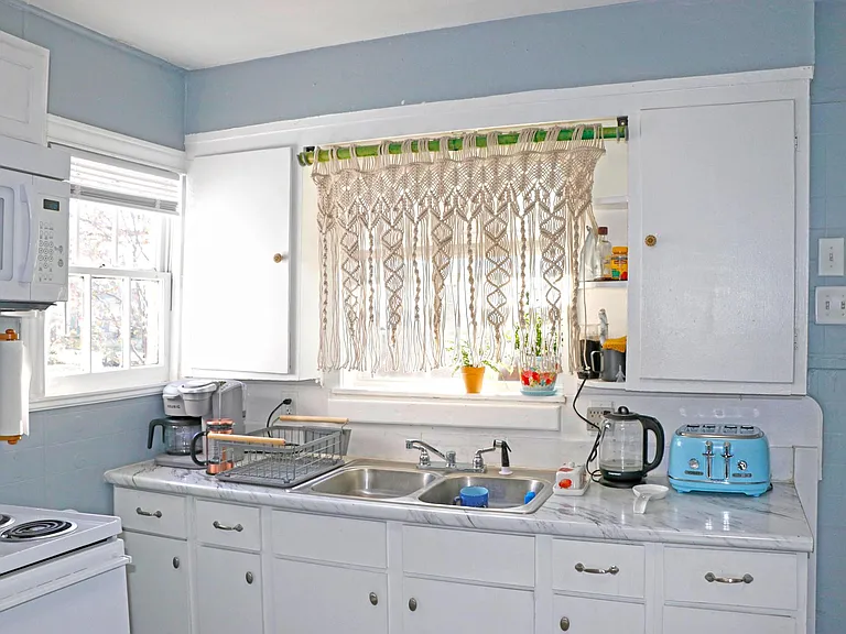 2321 Lyle Ave — Photo 20