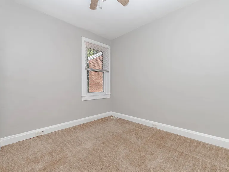 2811 Mayfield Ave — Photo 18